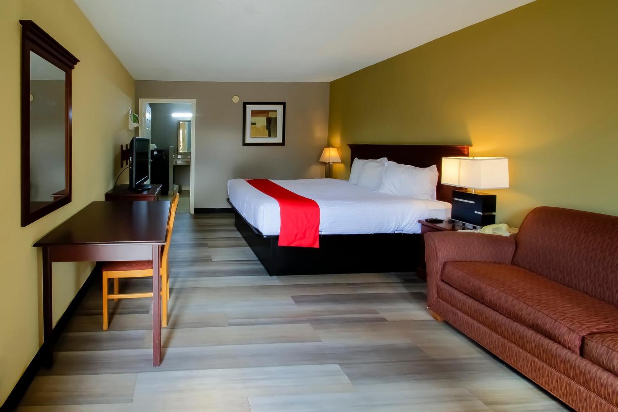 Cypress Inn & Suites Washington By Oyo Chocowinity Exterior photo